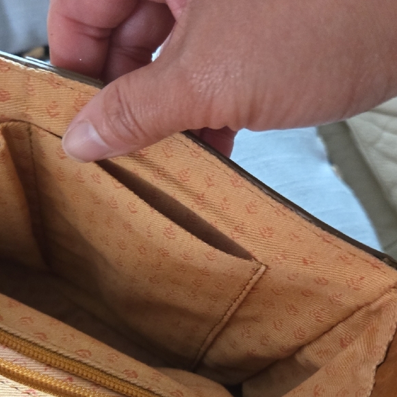 Chic Brown Leather Shoulder Bag⭐️✨️🤎 PRE LOVED  ⭐️✨️ - Picture 12 of 15